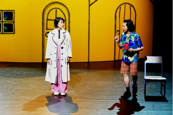 舞台『イヌビト ～犬人～』(左から) 松たか子、首藤康之_w600