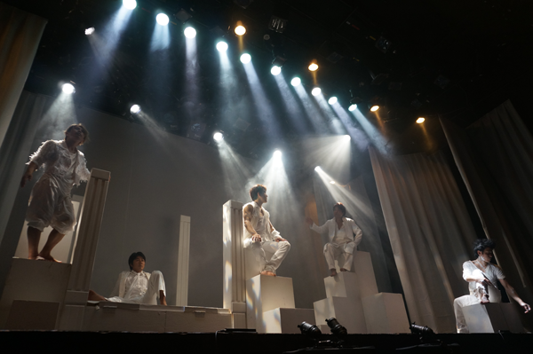 三ツ星キッチン『LOVE』2014年6月上演時の舞台写真