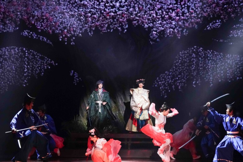 劇団☆新感線 いのうえ歌舞伎『バサラオ』撮影:田中亜紀