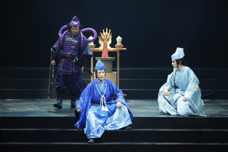 いのうえ歌舞伎【譚】Retrospective『紅鬼物語』　撮影：大久保啓二