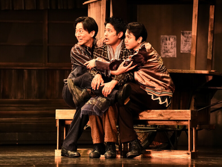 『泣くロミオと怒るジュリエット』撮影：細野晋司