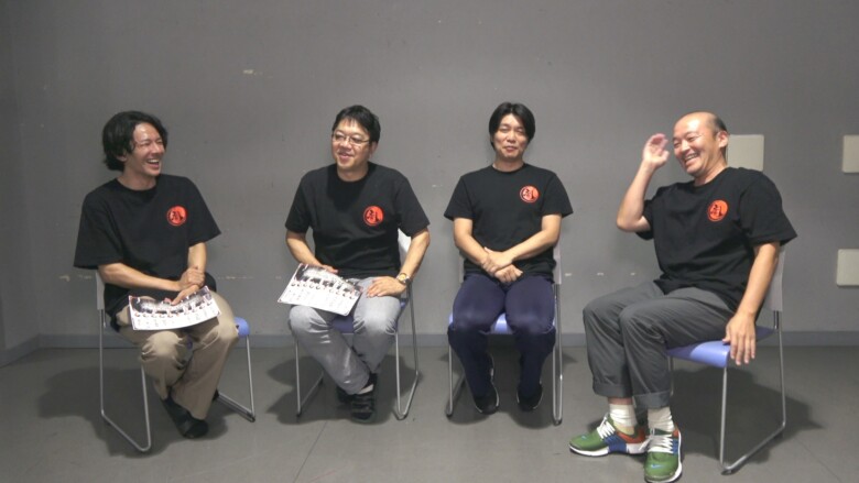 日本の劇団『その鉄塔に男たちはいるという』