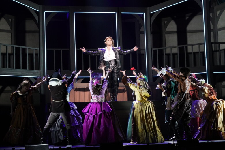 ミュージカル『サムシング・ロッテン』