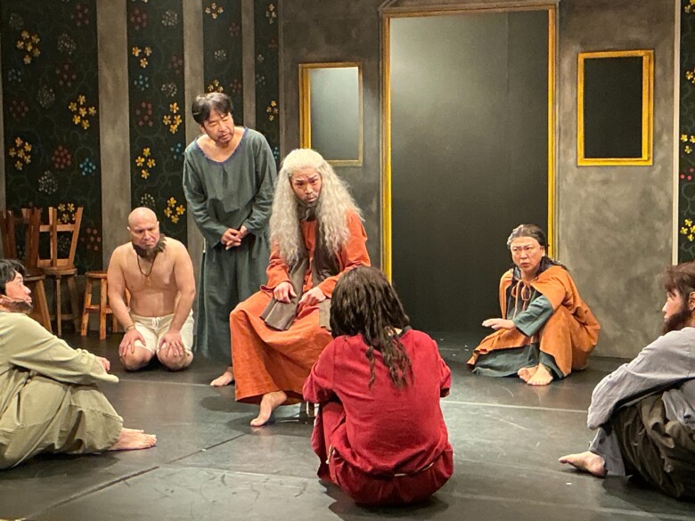 東京マハロリバイバル『あるいは真ん中に座るのが俺』