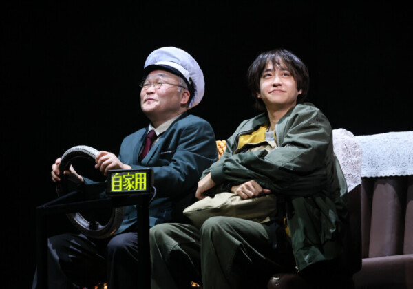 『小さな神たちの祭り』