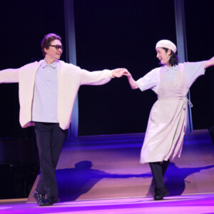 シス・カンパニー公演『新宿発8時15分』 撮影：宮川舞子