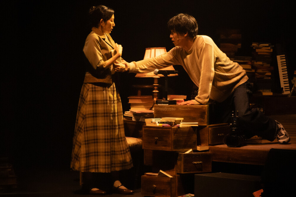 舞台『わたしの書、頁を図る』